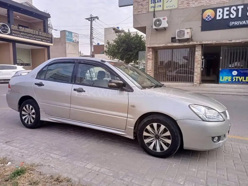 Mitsubishi Lancer 2004 for Sale in Faisalabad Image-1
