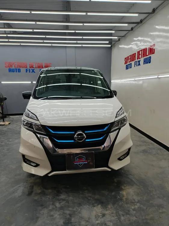 Nissan Serena 2018 for Sale in Karachi Image-1