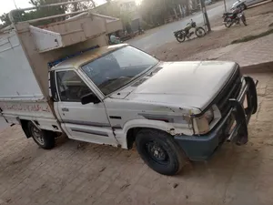 Mazda B2200 1992 for Sale