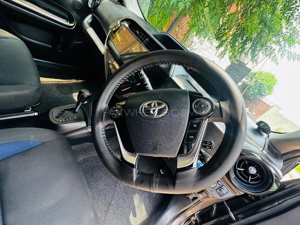 Toyota Aqua 2017 for Sale in Abbottabad Image-1