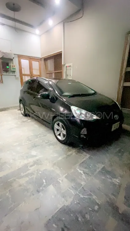 Toyota Aqua 2017 for Sale in Gujranwala Image-1