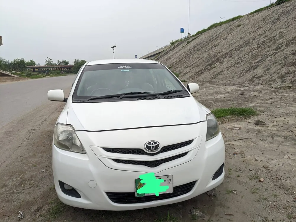 Toyota Belta 2012 for Sale in Lahore Image-1