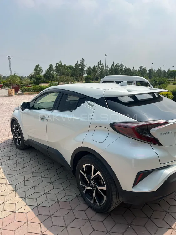 Toyota C-HR 2018 for Sale in Peshawar Image-1