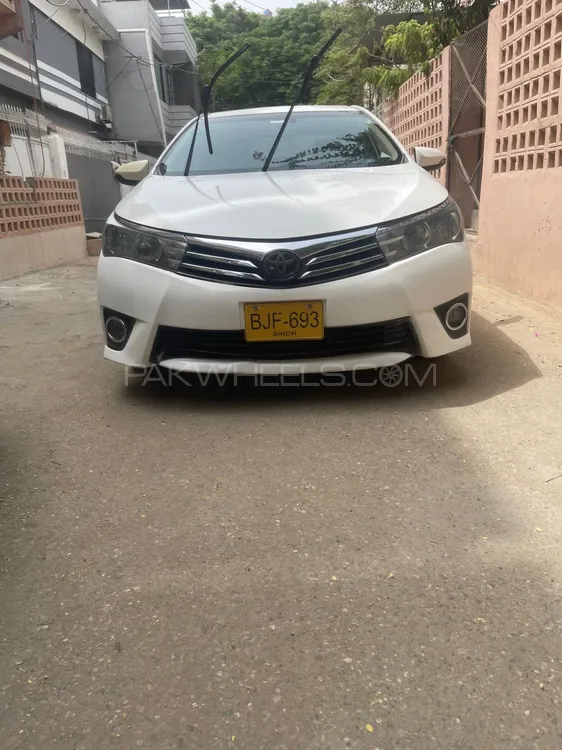 Toyota Corolla 2017 for Sale in Karachi Image-1