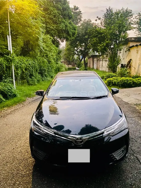 Toyota Corolla 2018 for Sale in Islamabad Image-1