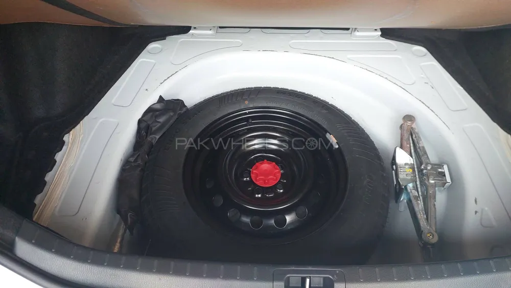 Toyota Corolla 2021 for Sale in Gujranwala Image-1