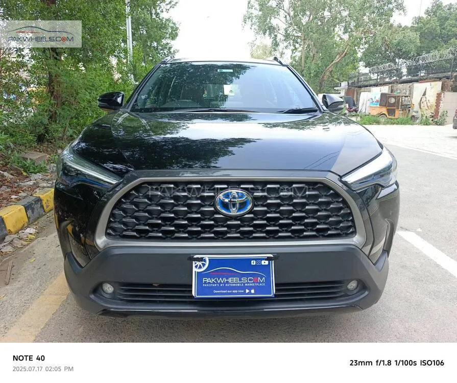 Toyota Corolla Cross 2024 for Sale in Lahore Image-1
