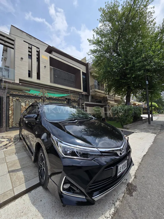 Toyota Corolla 2016 for Sale in Lahore Image-1