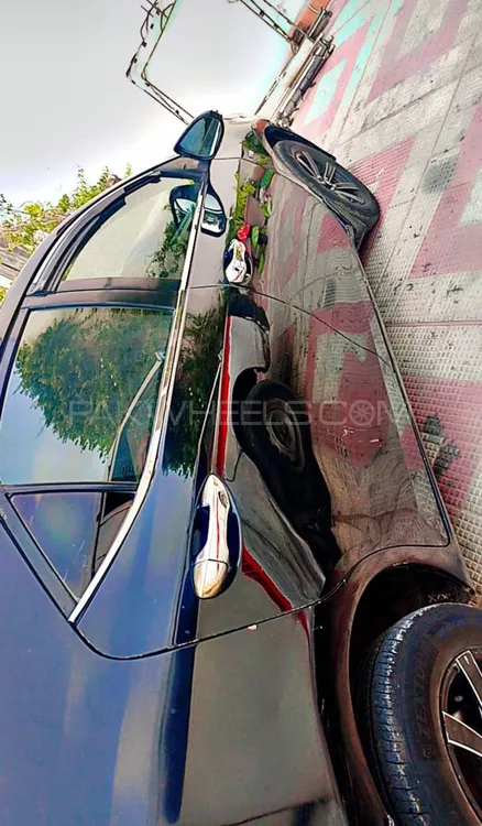 Toyota Corolla 2015 for Sale in Karachi Image-1