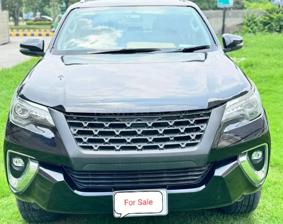 Toyota Fortuner 2018 for Sale in Lahore Image-1