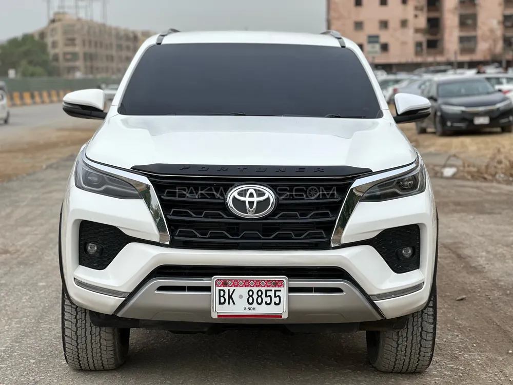 Toyota Fortuner 2021 for Sale in Karachi Image-1