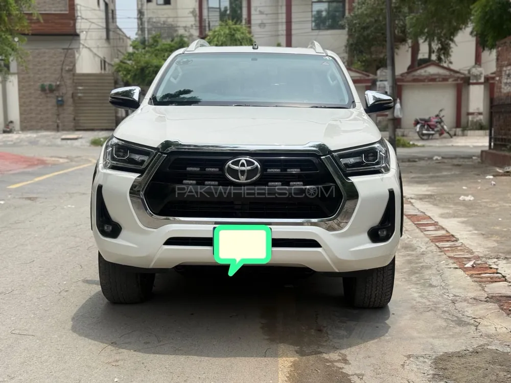 Toyota Hilux 2021 for Sale in Faisalabad Image-1
