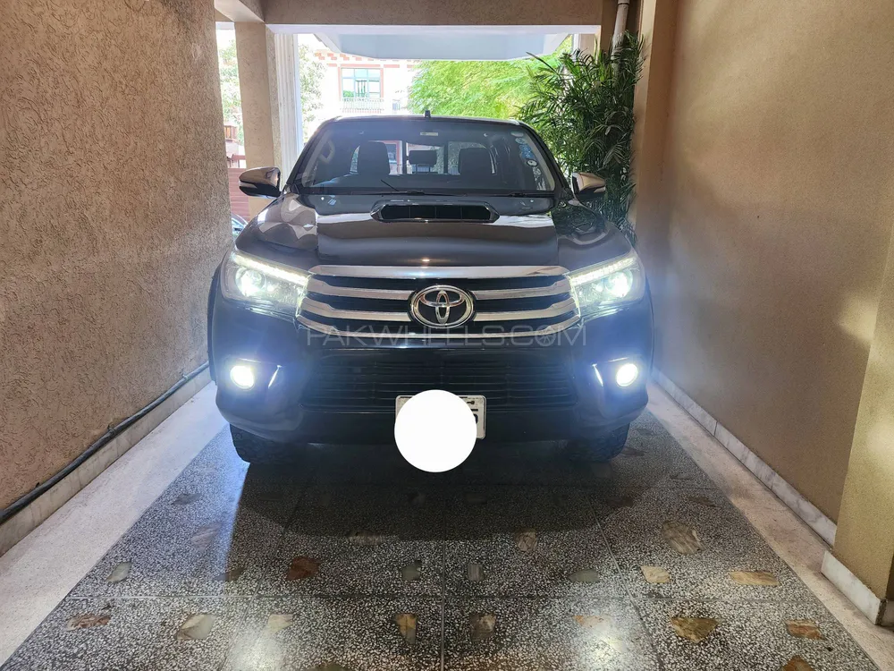 Toyota Hilux 2017 for Sale in Islamabad Image-1
