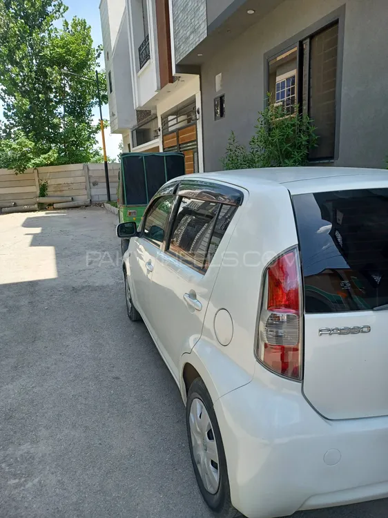 Toyota Passo 2005 for Sale in Peshawar Image-1