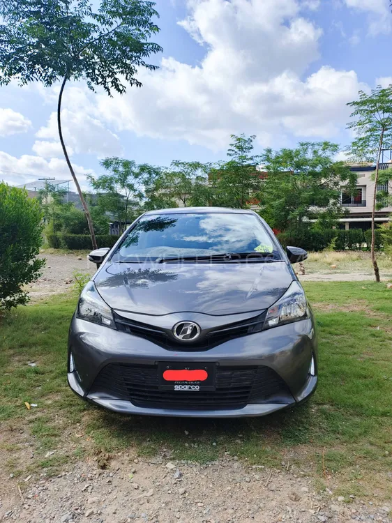 Toyota Vitz 2016 for Sale in Peshawar Image-1