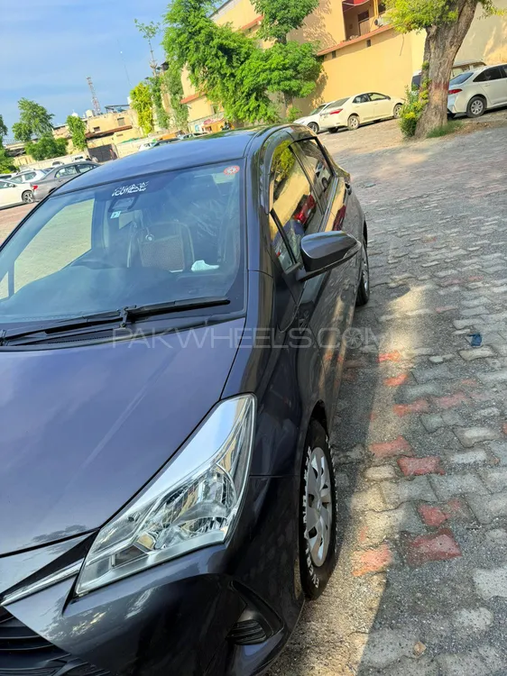 Toyota Vitz 2018 for Sale in Mardan Image-1