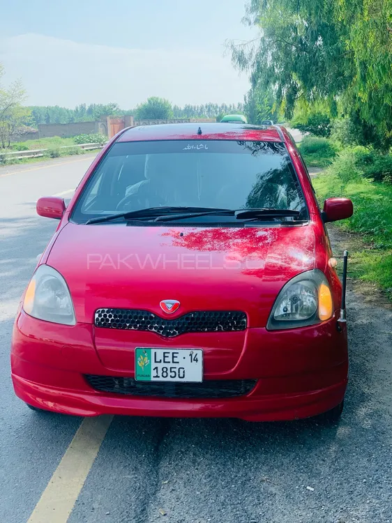 Toyota Vitz 2001 for Sale in Mardan Image-1