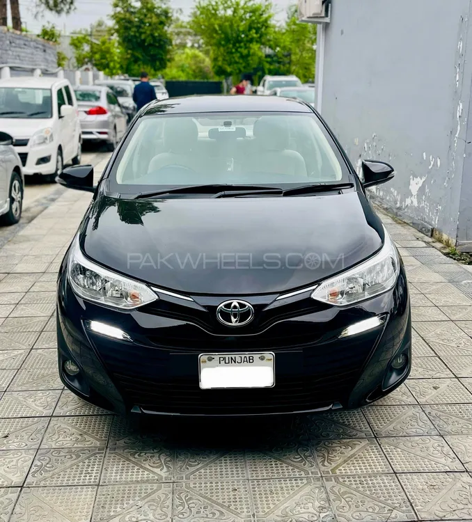 Toyota Yaris Sedan 2021 for Sale in Islamabad Image-1