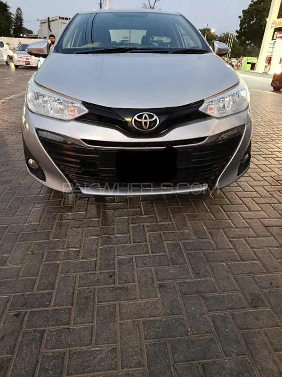 Toyota Yaris Sedan 2021 for Sale in Karachi Image-1