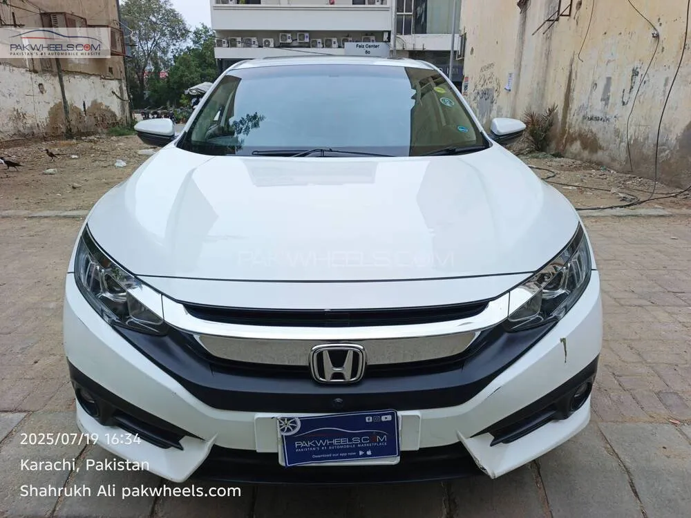 Honda Civic 2018 for Sale in Karachi Image-1