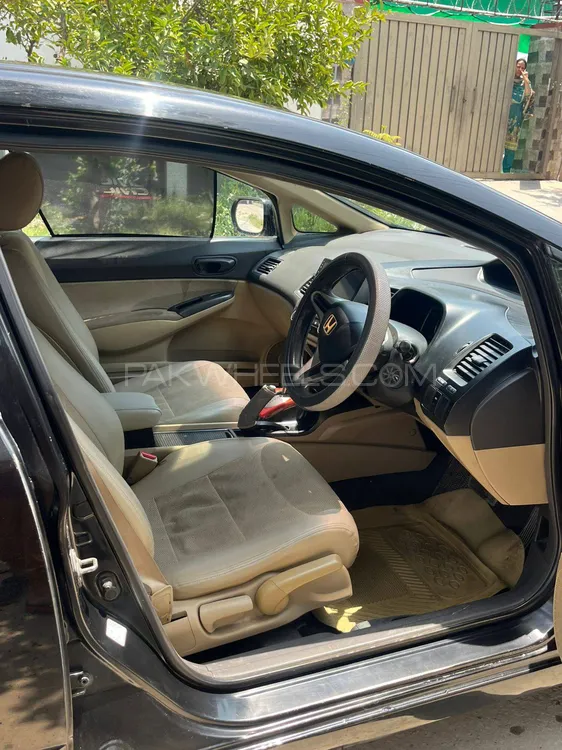 Honda Civic 2011 for Sale in Rawalpindi Honda Civic 2011 for Sale in Rawalpindi Image-5