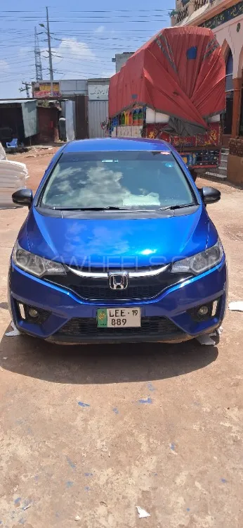 Honda Fit 2016 for Sale in Lahore Image-1