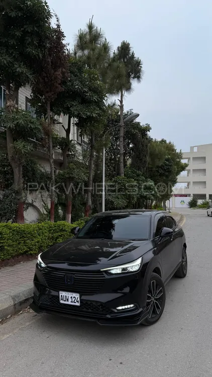 Honda Vezel 2021 for Sale in Rawalpindi Image-1
