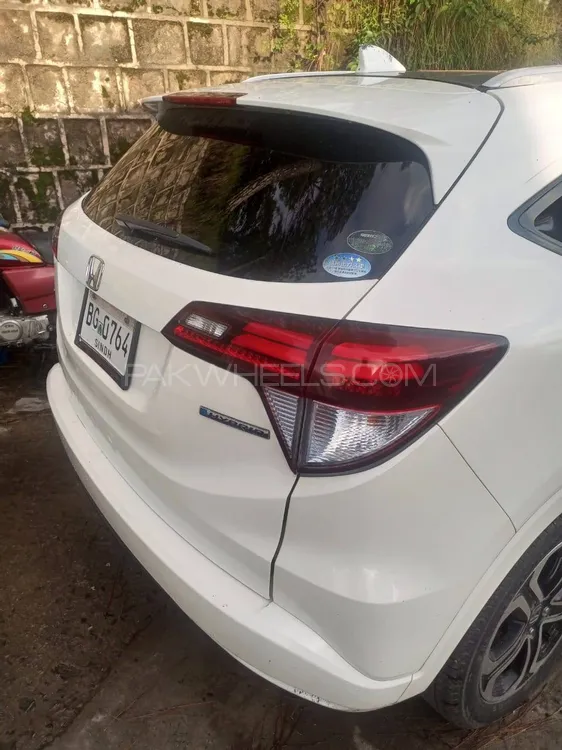 Honda Vezel 2015 for Sale in Islamabad Image-1