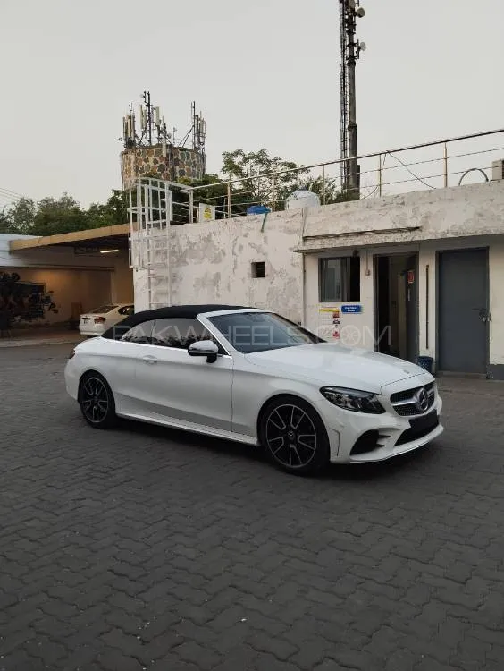 Mercedes Benz C Class 2018 for Sale in Lahore Image-1