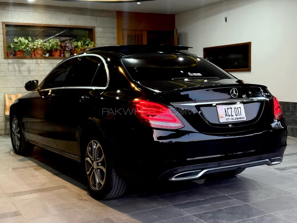 Mercedes Benz C Class 2017 for Sale in Islamabad Image-1