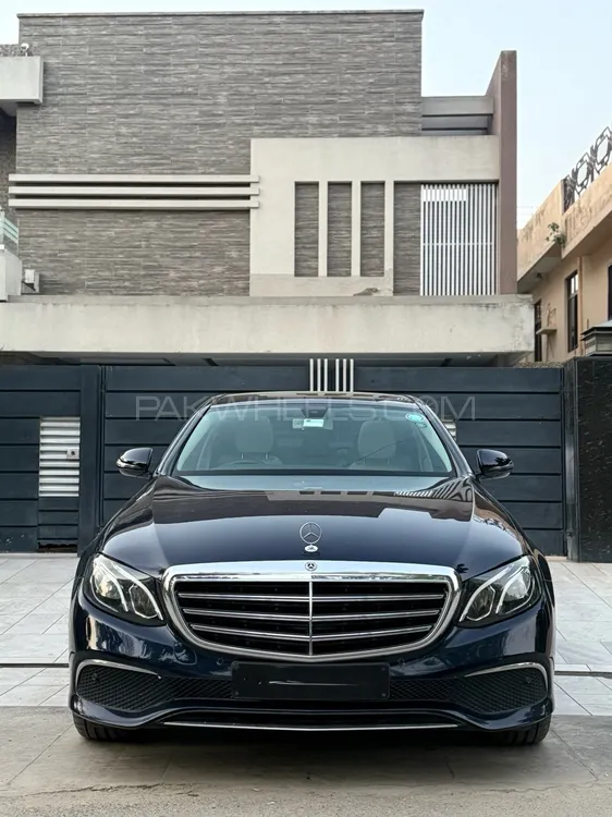 Mercedes Benz E Class 2020 for Sale in Lahore Image-1