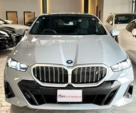 BMW i5 eDrive40 M Sport 2023 for Sale