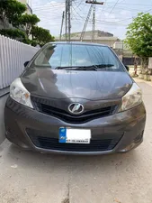 Toyota Vitz F 1.0 2012 for Sale
