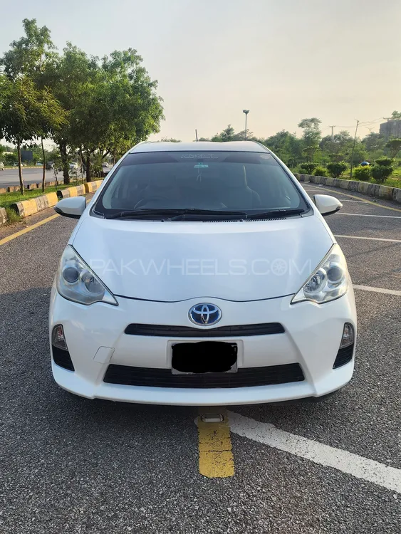 Toyota Aqua 2013 for Sale in Islamabad Image-1