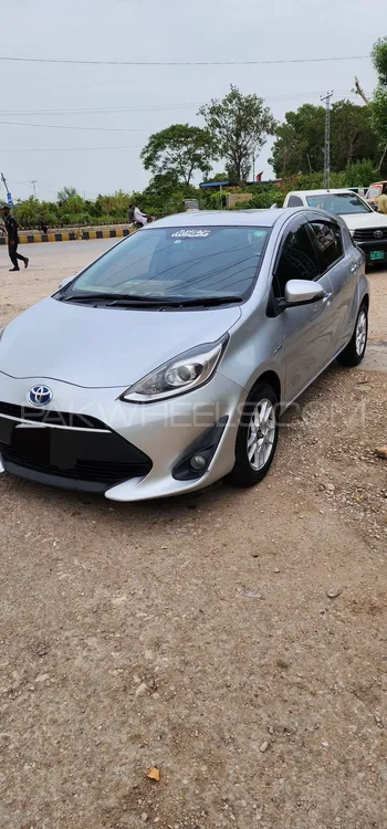 Toyota Aqua 2017 for Sale in Hyderabad Image-1