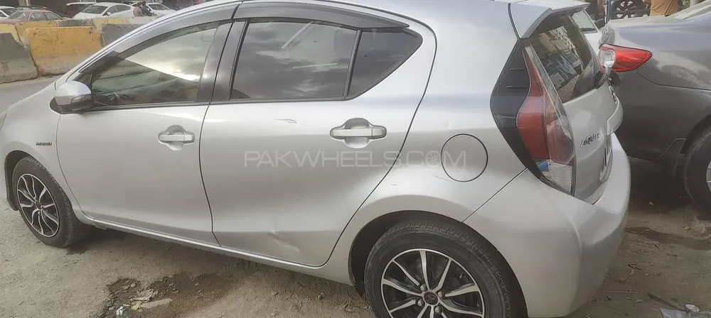 Toyota Aqua 2016 for Sale in Karachi Image-1