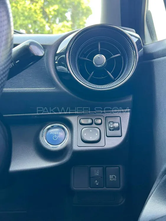 Toyota Aqua 2018 for Sale in Lahore Toyota Aqua 2018 for Sale in Lahore Image-7