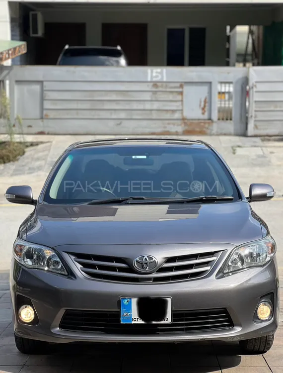Toyota Corolla 2013 for Sale in Islamabad Image-1
