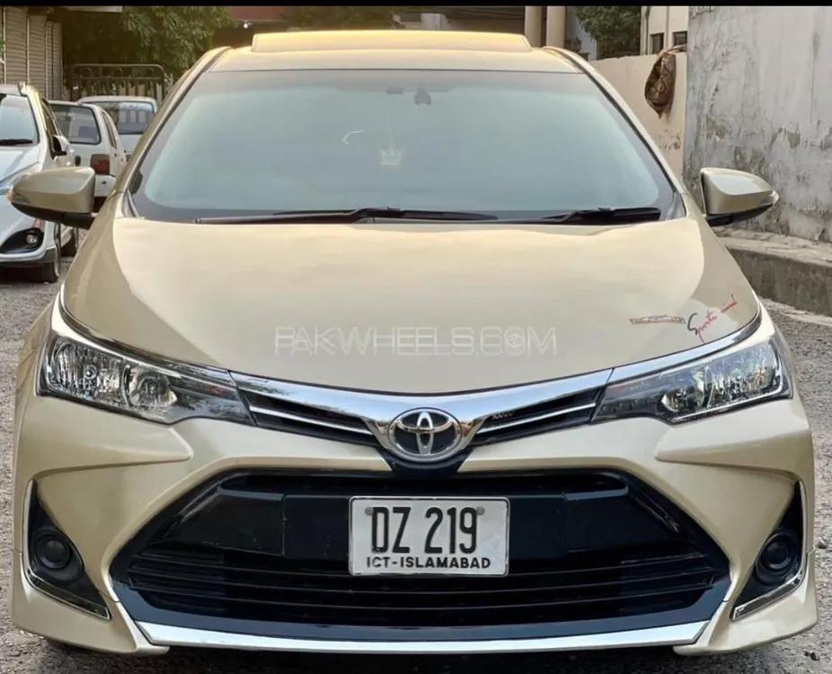 Toyota Corolla 2015 for Sale in Lahore Image-1