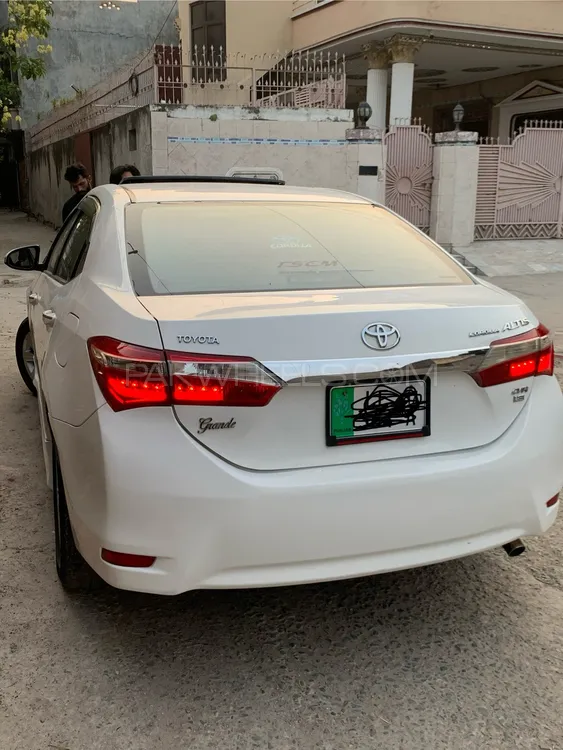 Toyota Corolla 2015 for Sale in Gujranwala Image-1