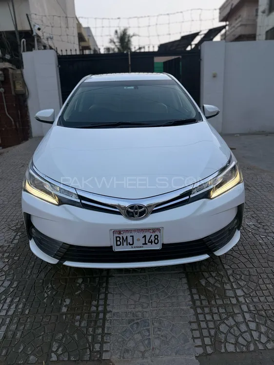 Toyota Corolla 2018 for Sale in Karachi Image-1