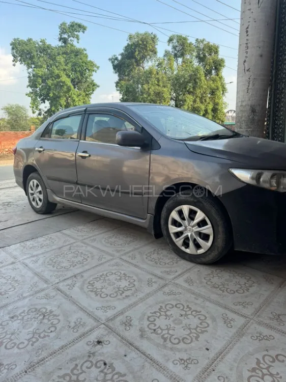 Toyota Corolla 2011 for Sale in Lahore Image-1
