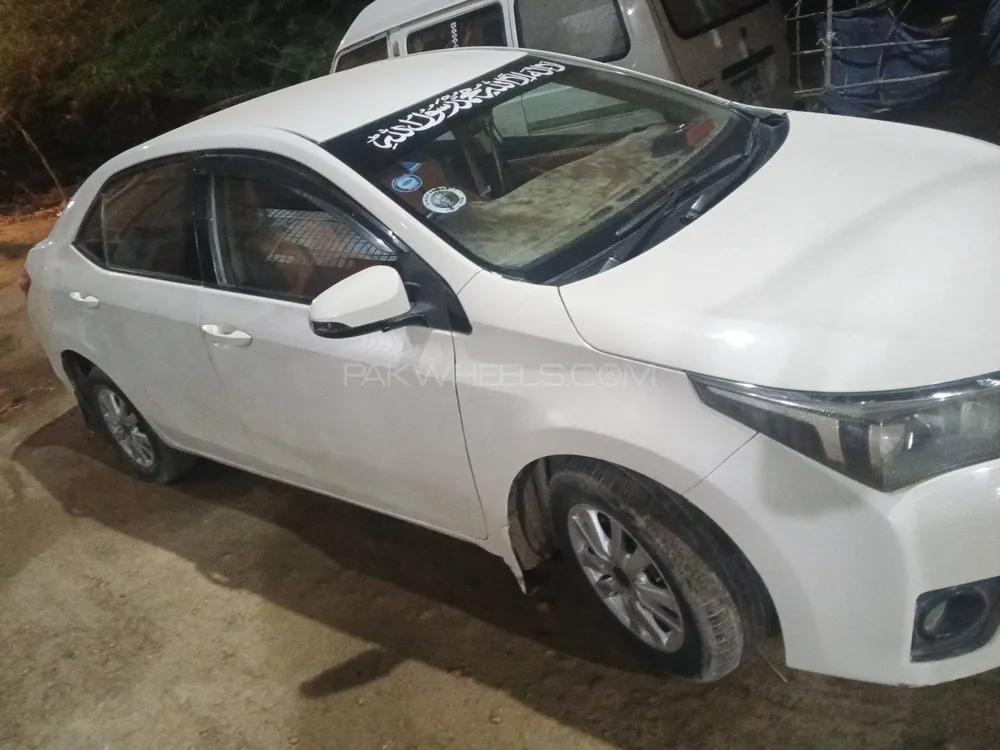 Toyota Corolla 2014 for Sale in Karachi Image-1