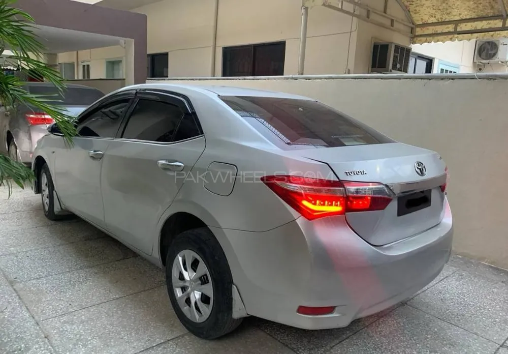 Toyota Corolla 2016 for Sale in Islamabad Image-1