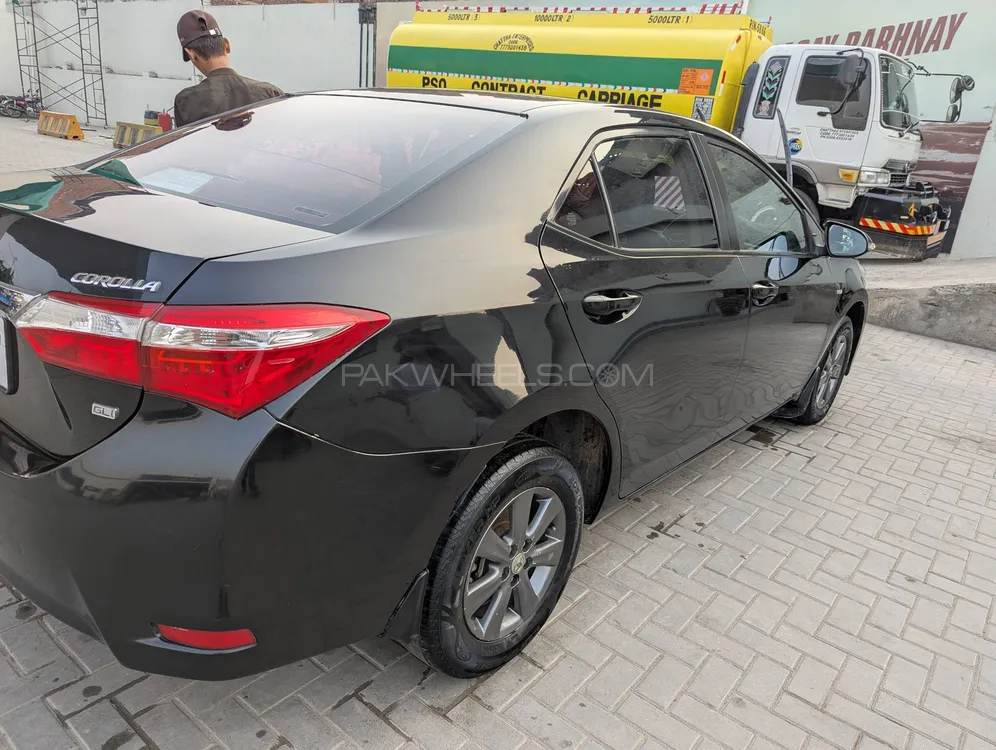 Toyota Corolla 2016 for Sale in Gujranwala Image-1