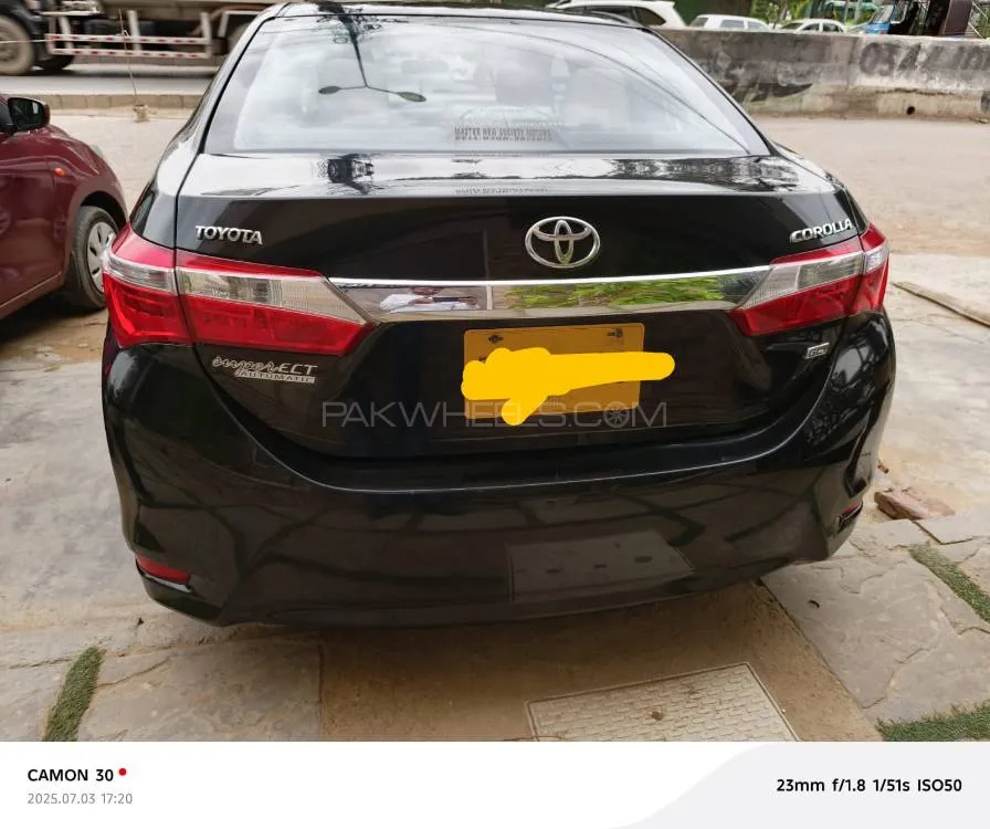 Toyota Corolla 2016 for Sale in Karachi Image-1