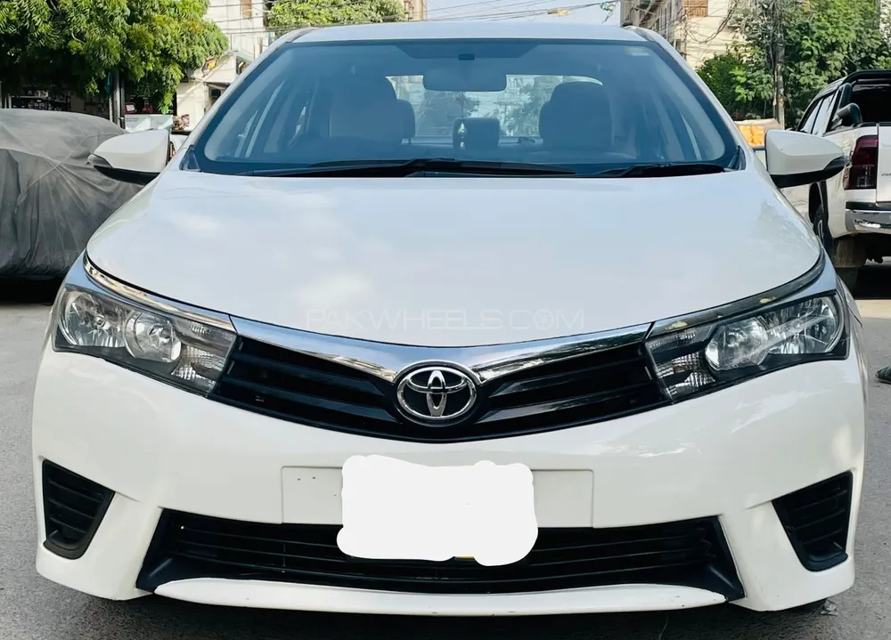 Toyota Corolla 2014 for Sale in Karachi Image-1