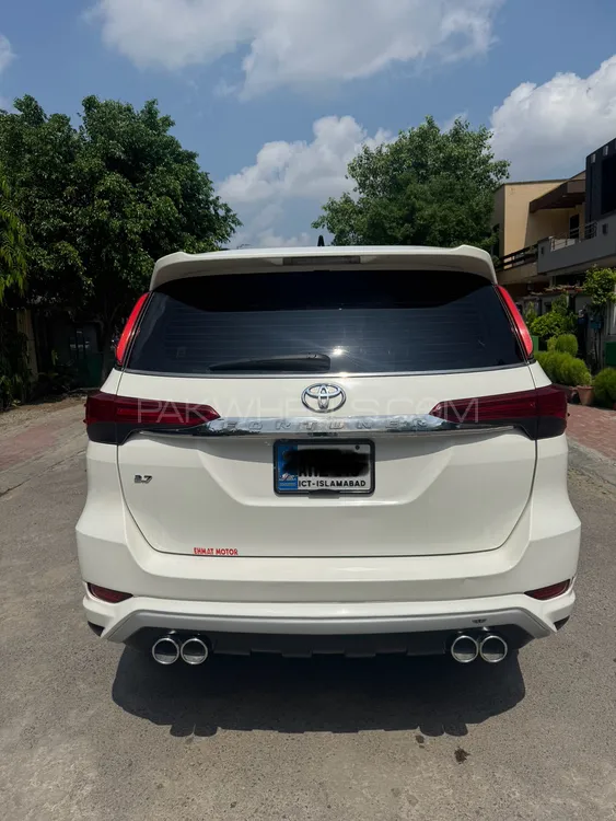 Toyota Fortuner 2018 for Sale in Lahore Toyota Fortuner 2018 for Sale in Lahore Image-3
