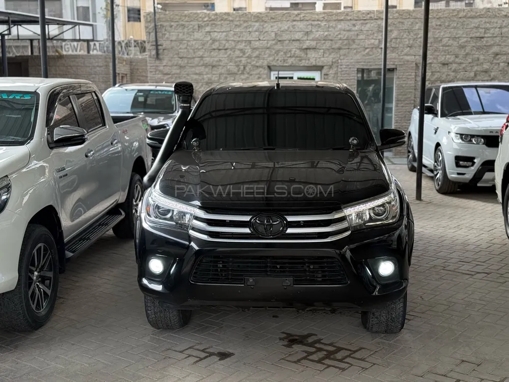 Toyota Hilux 2020 for Sale in Karachi Image-1