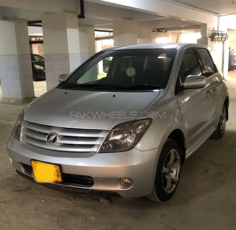 Toyota IST 2005 for Sale in Karachi Image-1